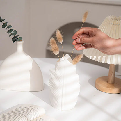 Creative White Minimalist Vase