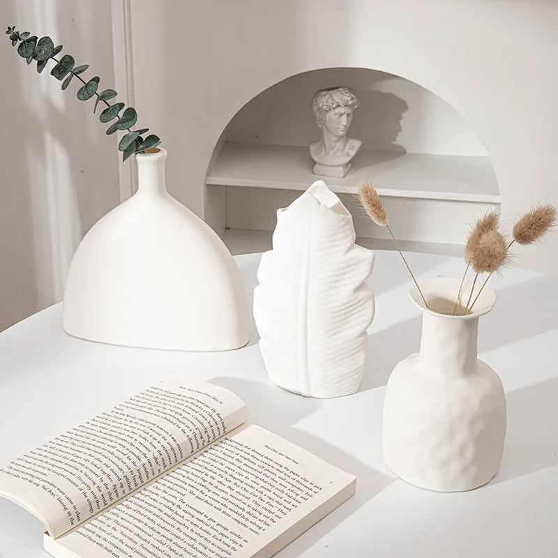 Creative White Minimalist Vase