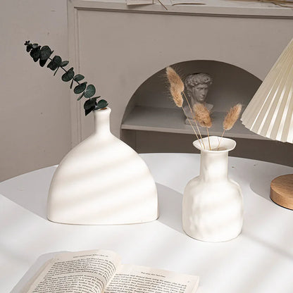 Creative White Minimalist Vase